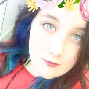 Meet your Posher, Christina